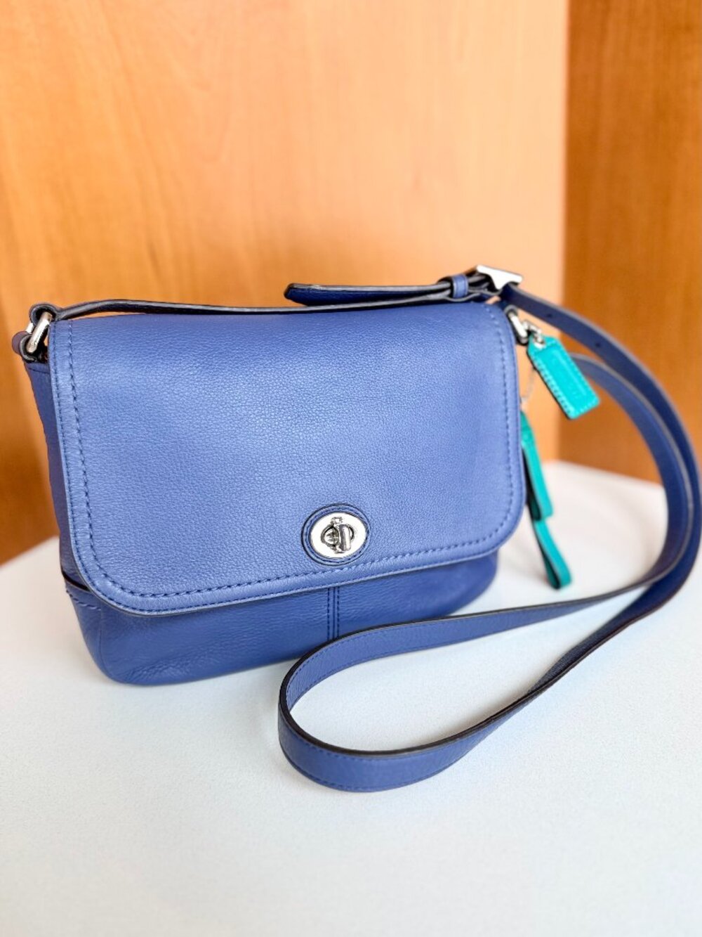Coach Leather Crossbody Bag Blue Turnlock Flap Adjustable F23663 Emerald Satin - Picture 7 of 15